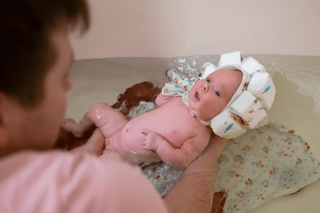 Unlocking the Secrets of Newborn Bathing: A Complete Guide for